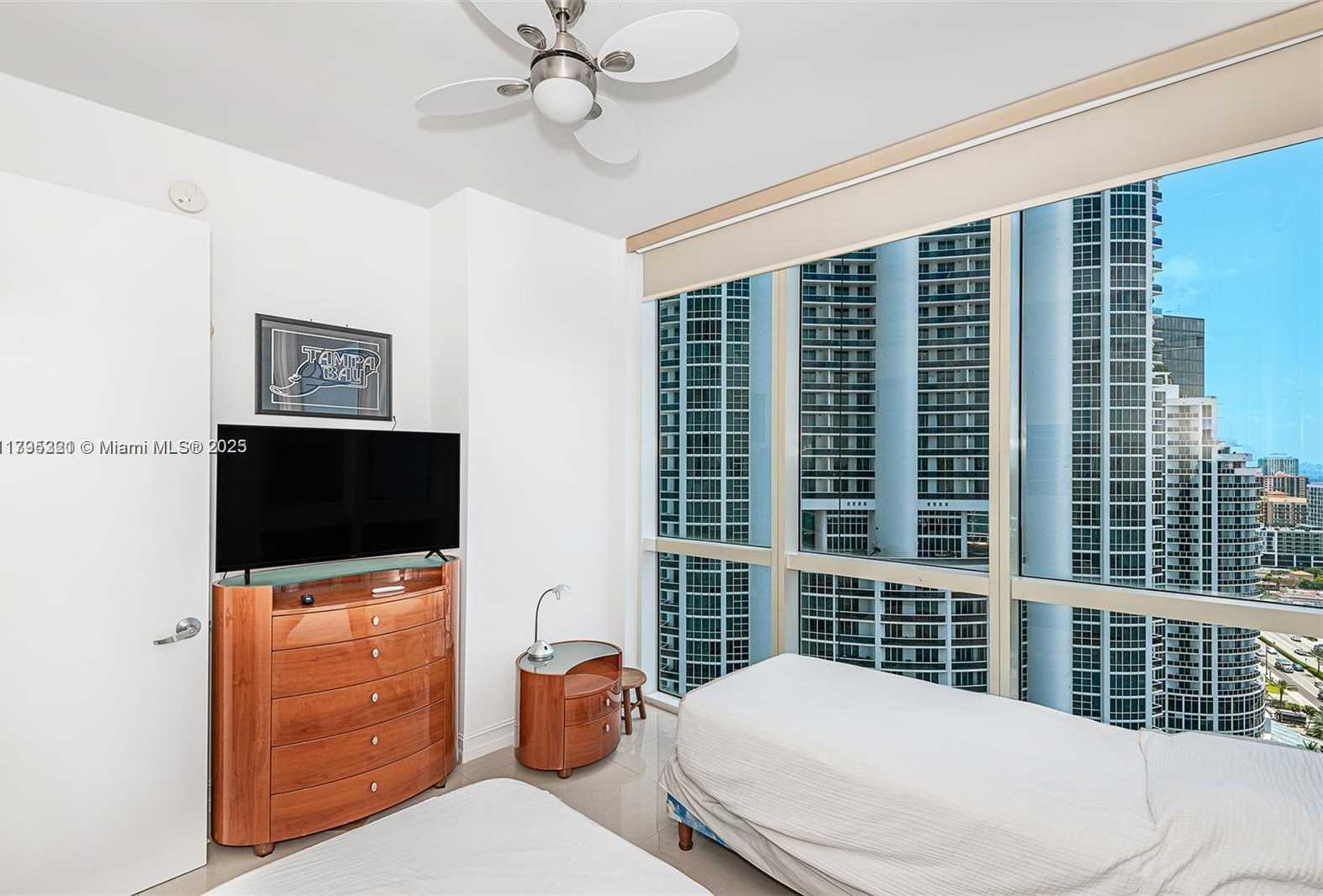 Small Image of 18201 COLLINS AVE #3405, Sunny Isles Beach Number 23