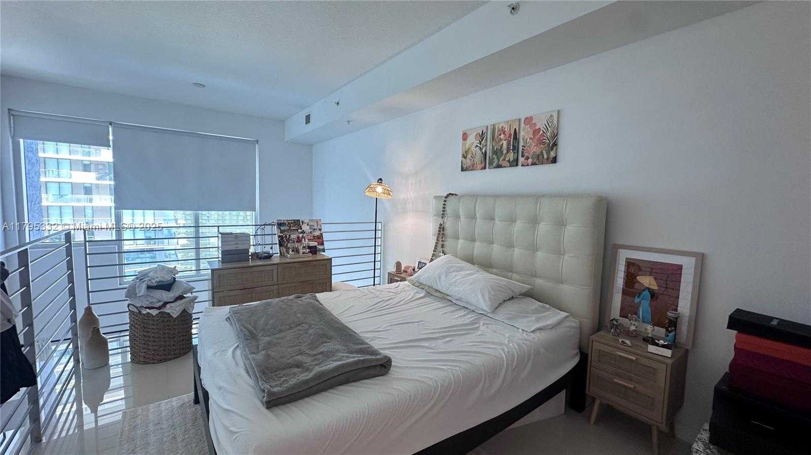 Small Image of 60 SOUTH WEST 13TH ST #2402, Miami Number 17