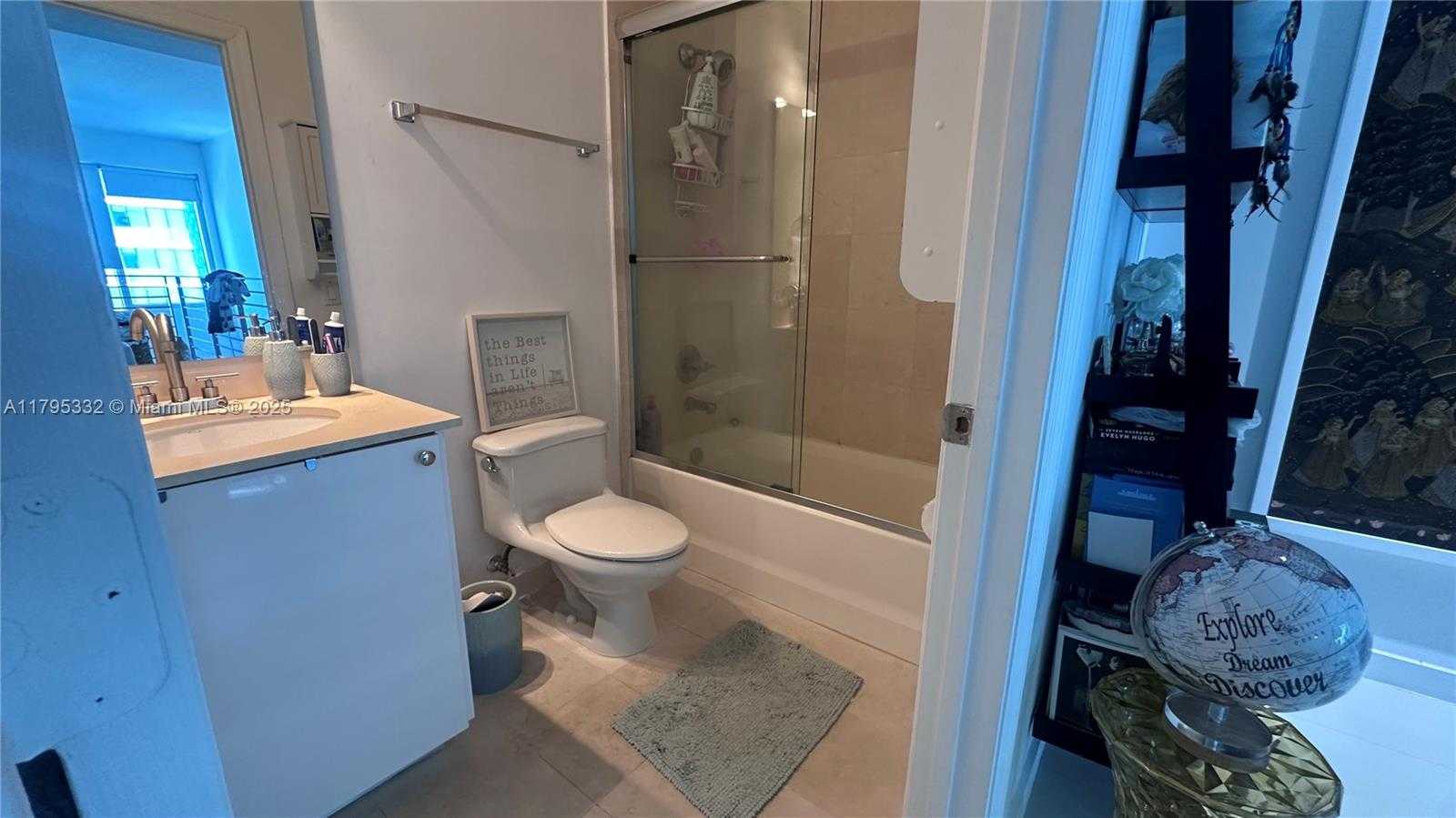 Small Image of 60 SOUTH WEST 13TH ST #2402, Miami Number 24