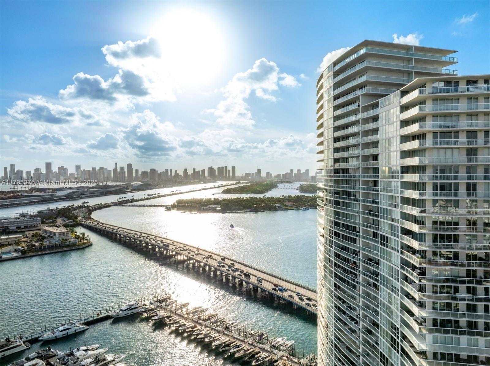 Small Image of 450 ALTON RD #2303, Miami Beach Number 5