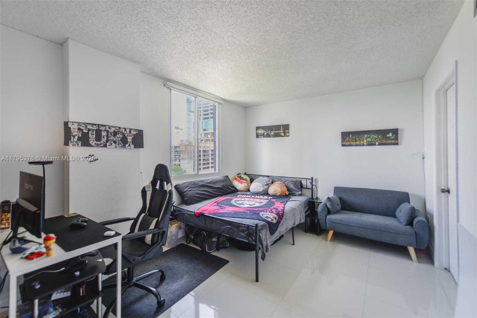 Small Image of 800 NORTH MIAMI AVE #E-809, Miami Number 11