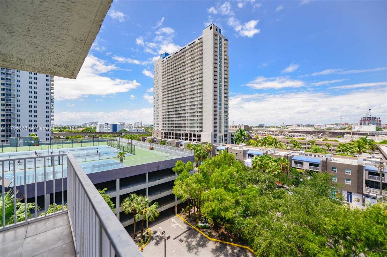Small Image of 800 NORTH MIAMI AVE #E-809, Miami Number 15