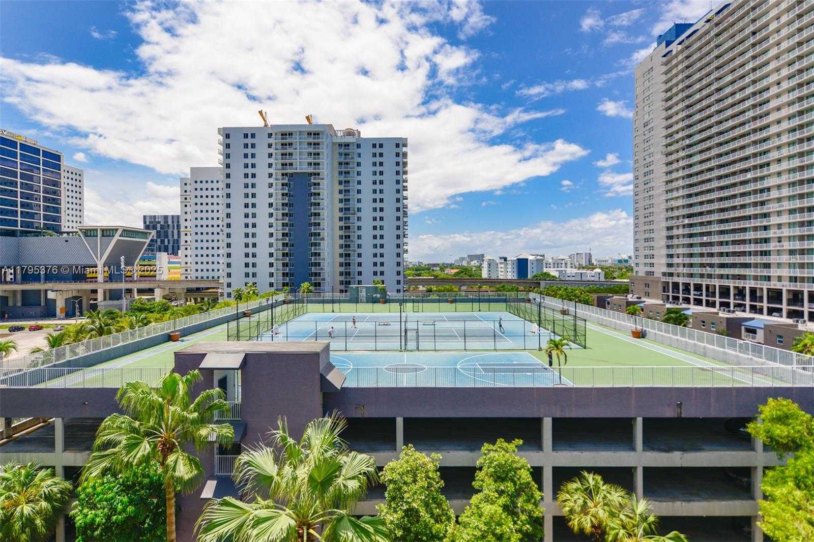 Small Image of 800 NORTH MIAMI AVE #E-809, Miami Number 16