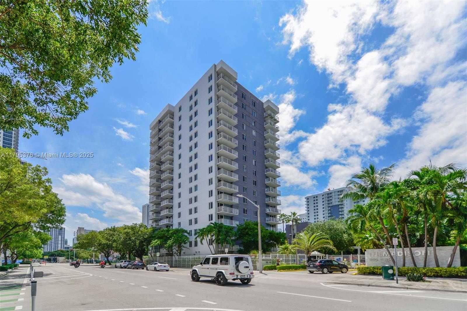 Small Image of 800 NORTH MIAMI AVE #E-809, Miami Number 23