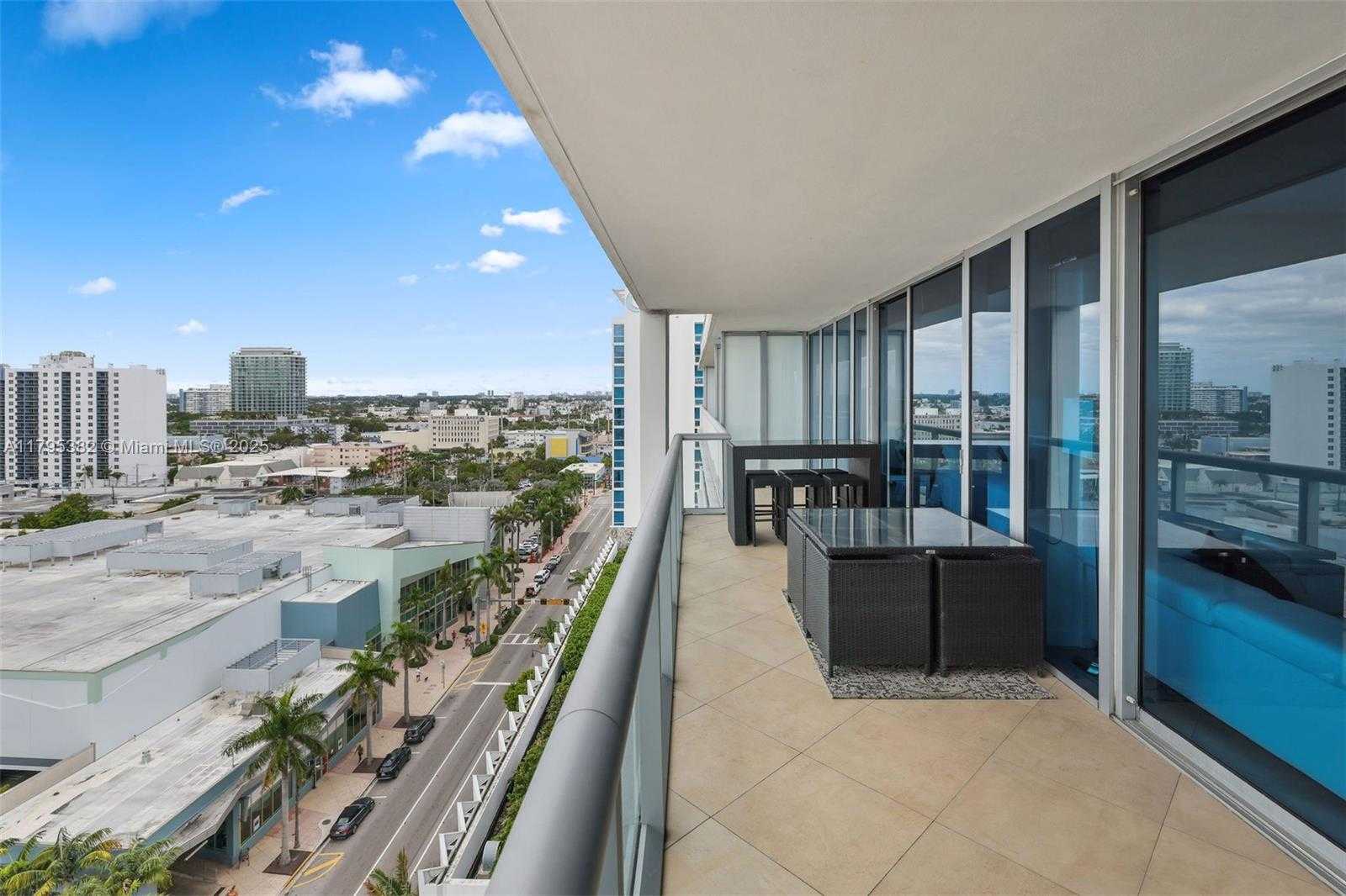 Small Image of 6799 COLLINS AVE #1106, Miami Beach Number 11