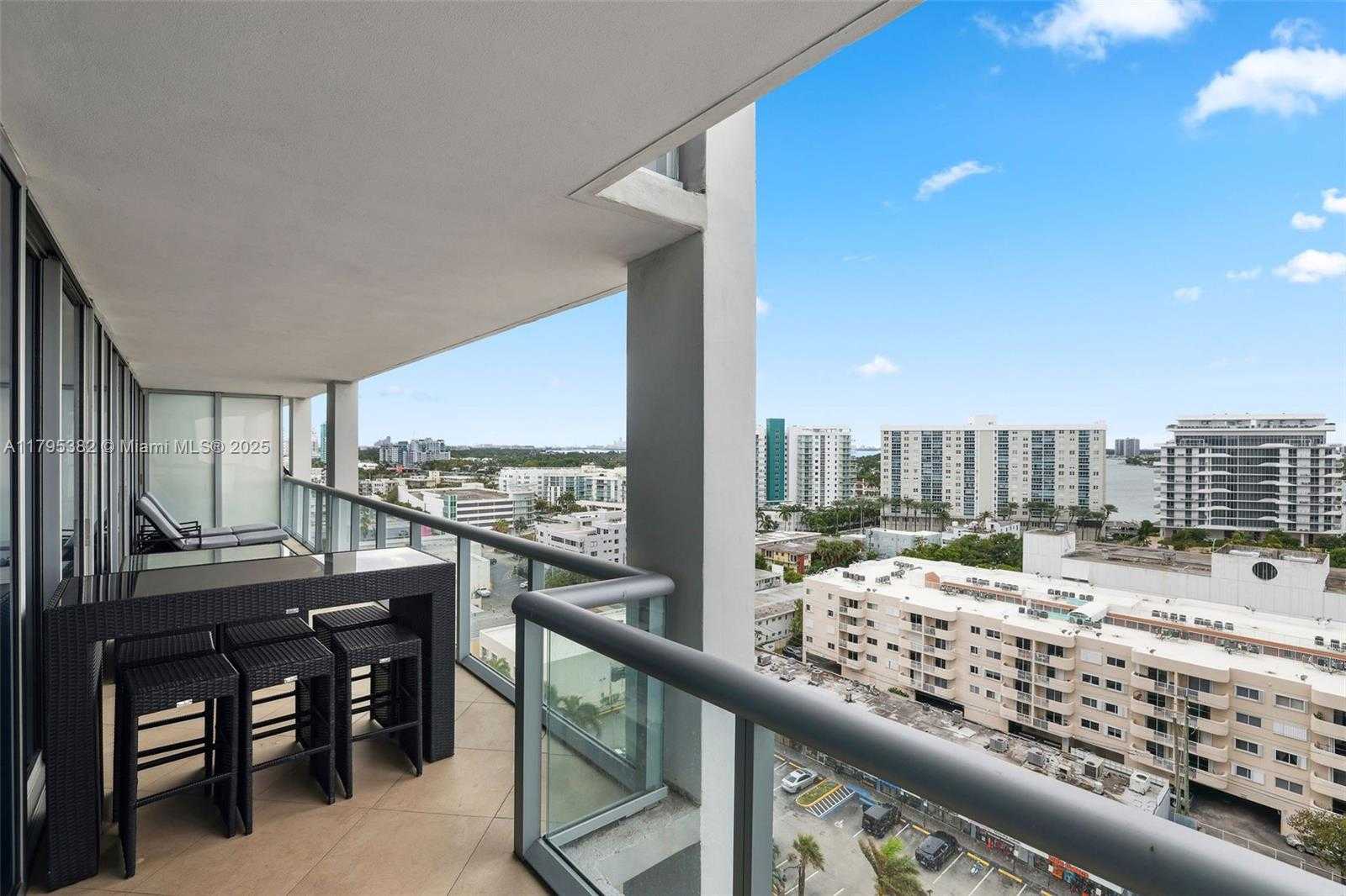 Small Image of 6799 COLLINS AVE #1106, Miami Beach Number 12