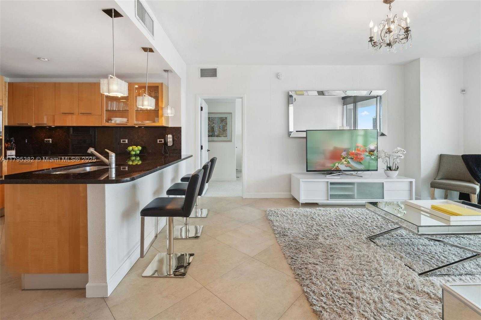 Small Image of 6799 COLLINS AVE #1106, Miami Beach Number 6