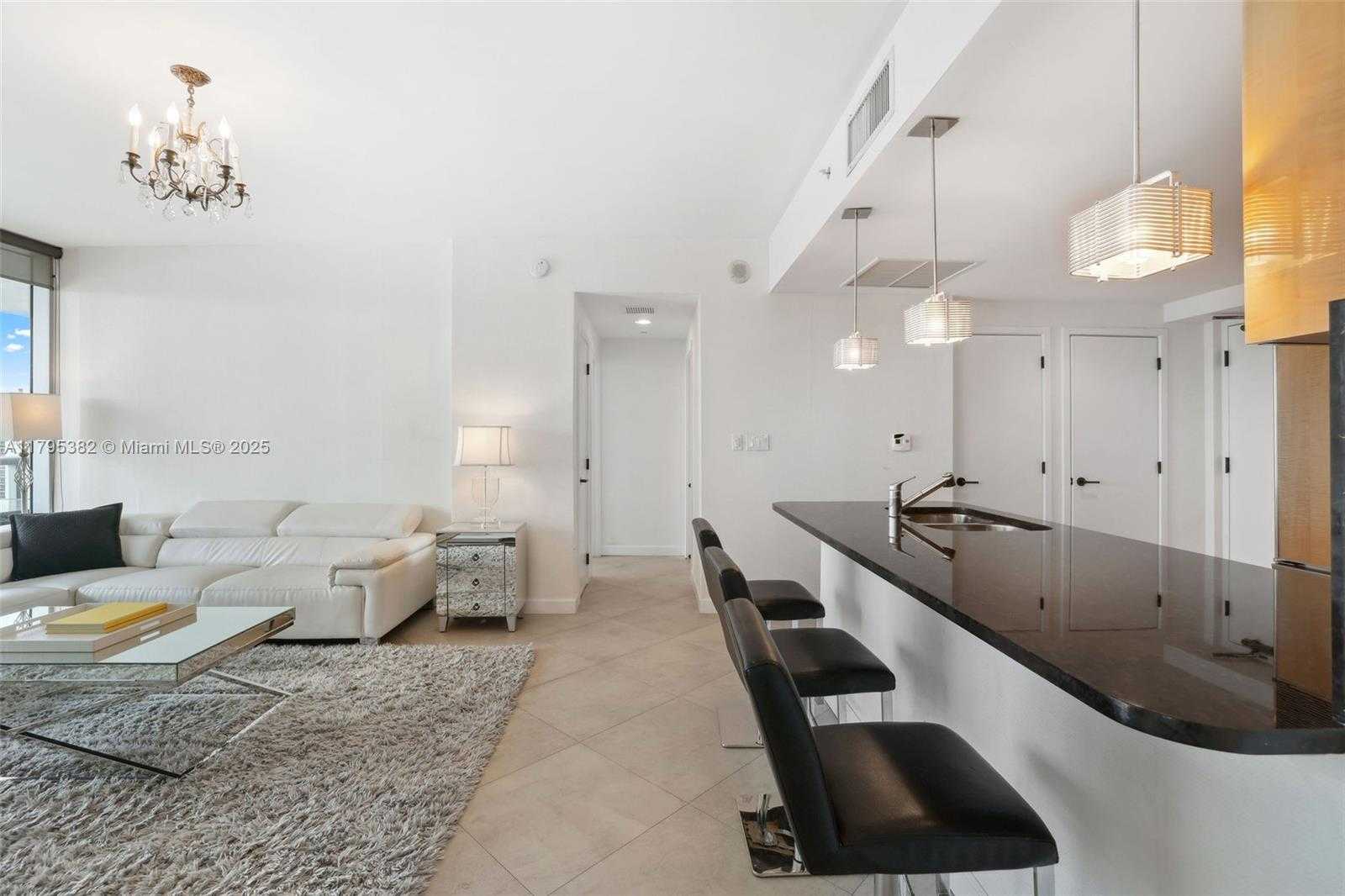Small Image of 6799 COLLINS AVE #1106, Miami Beach Number 7
