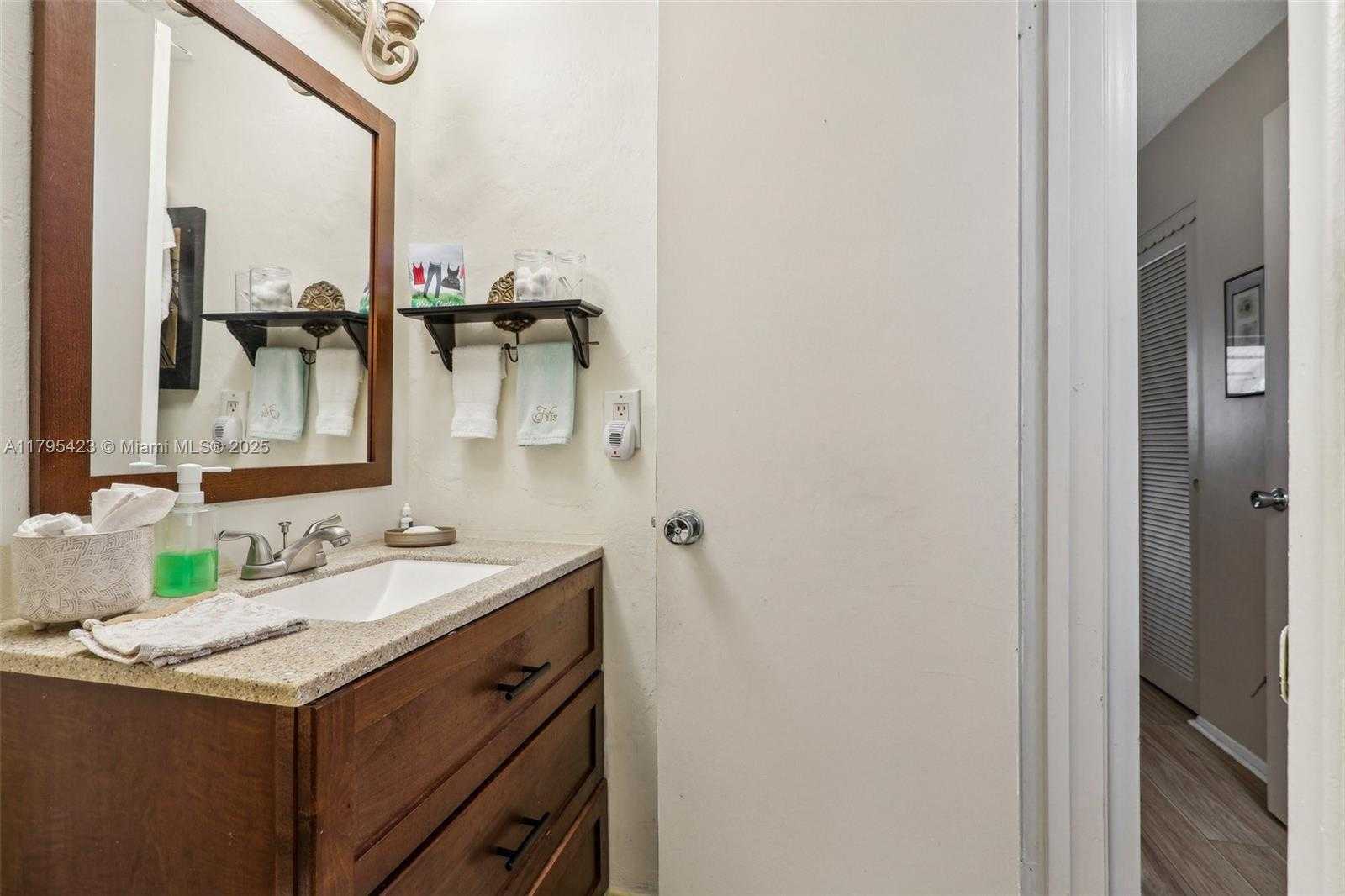 Small Image of 2164 NORTH EAST 1ST WAY #103, Boynton Beach Number 18
