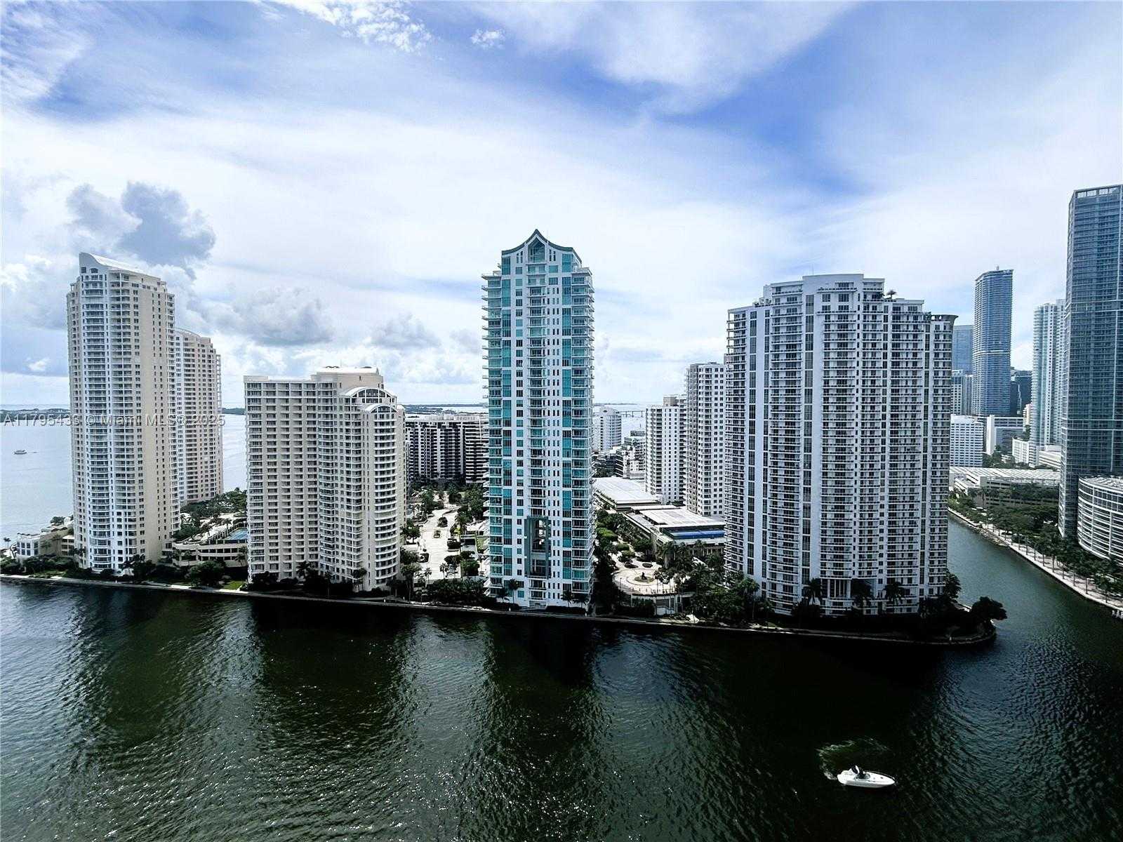 Small Image of 325 SOUTH BISCAYNE BLVD #2917, Miami Number 2