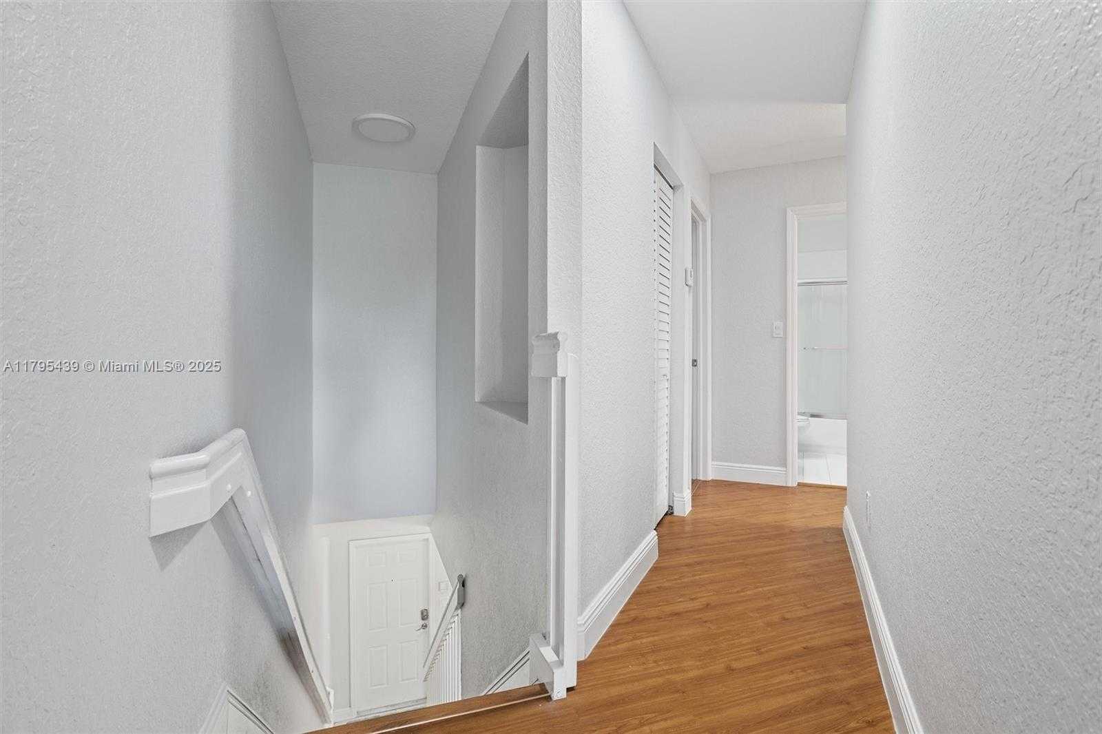Small Image of 5761 NORTH WEST 115TH CT #105, Doral Number 15