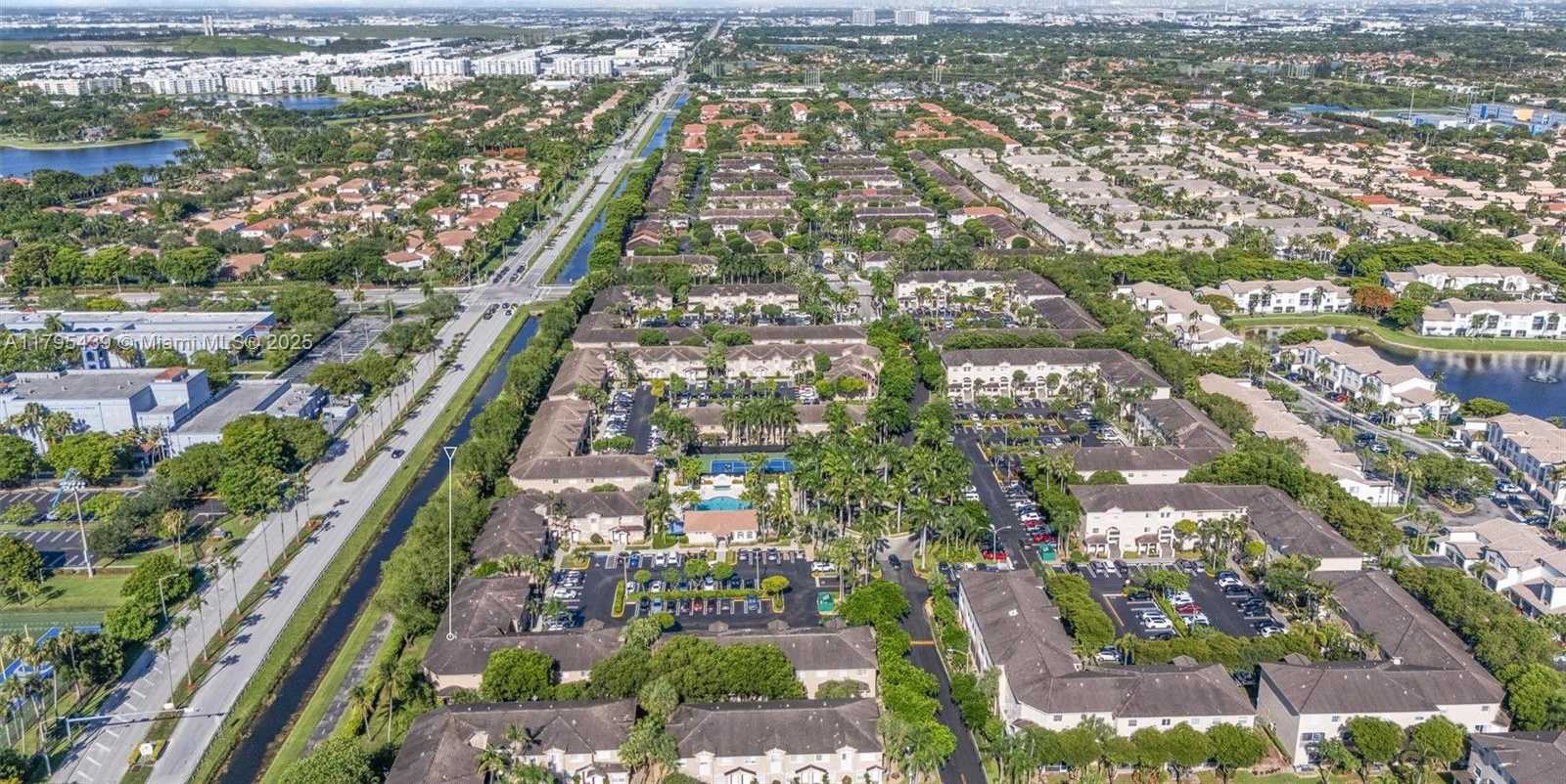Small Image of 5761 NORTH WEST 115TH CT #105, Doral Number 27