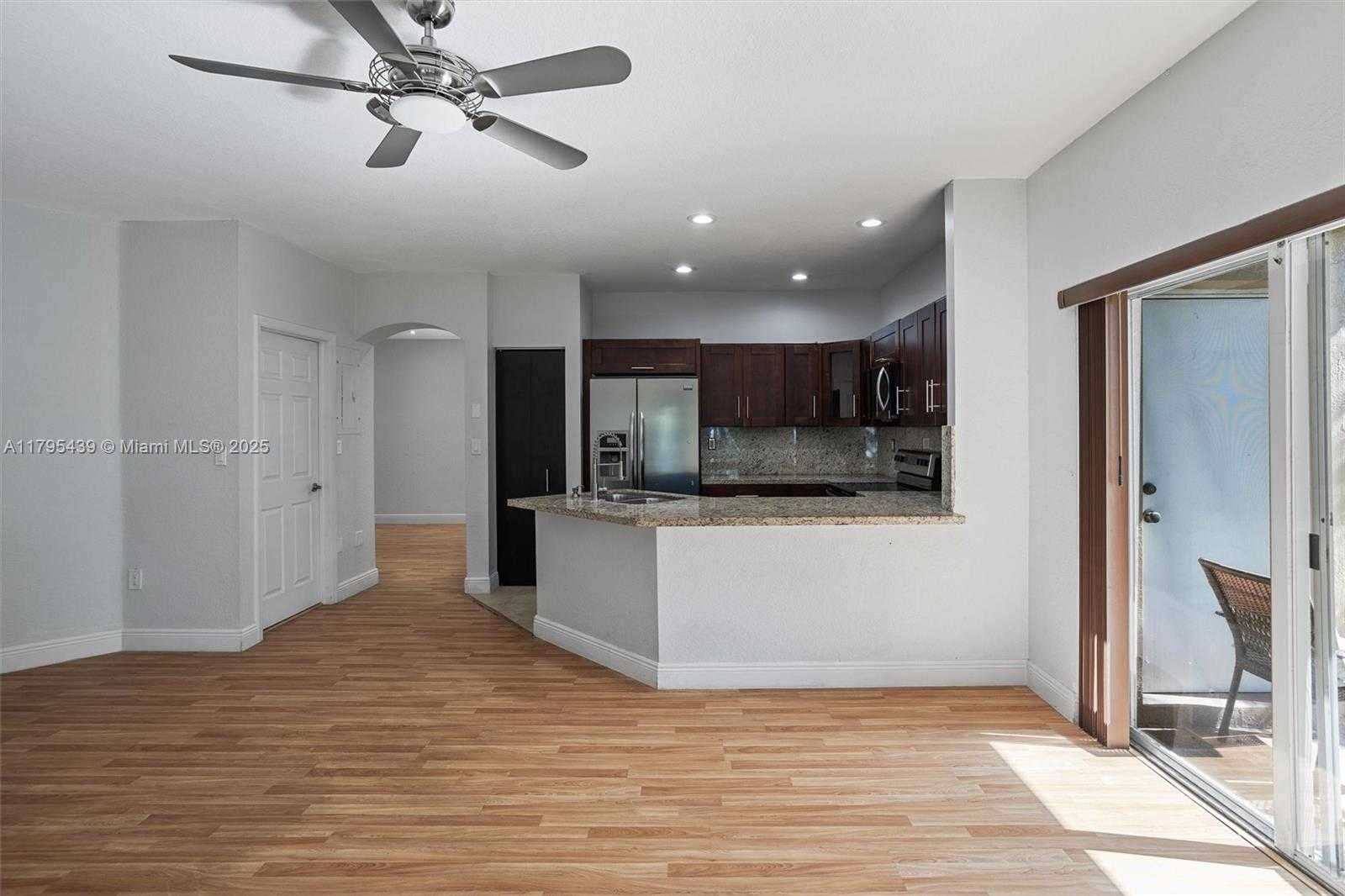 Small Image of 5761 NORTH WEST 115TH CT #105, Doral Number 4