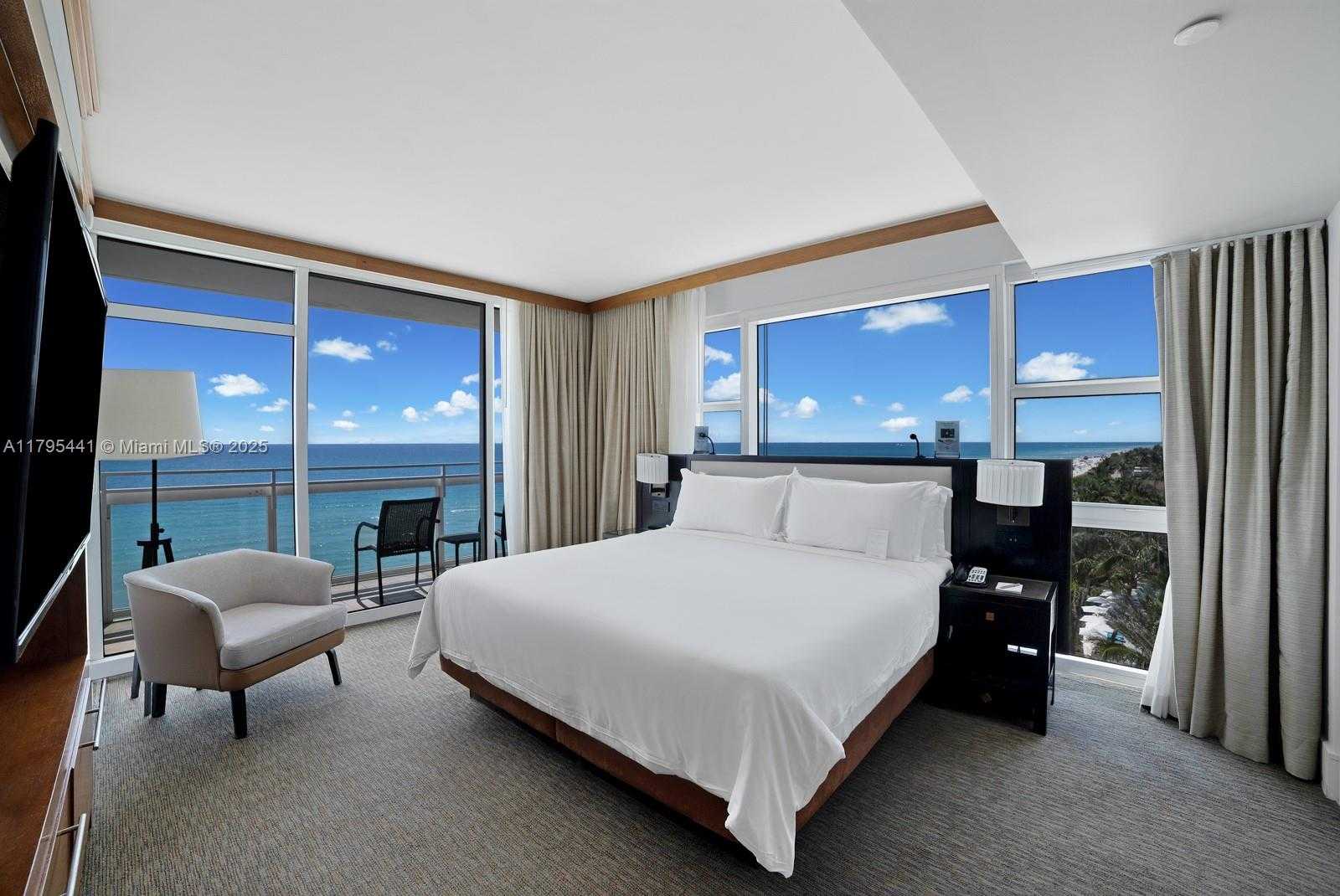Small Image of 6801 COLLINS AVE #605, Miami Beach Number 12