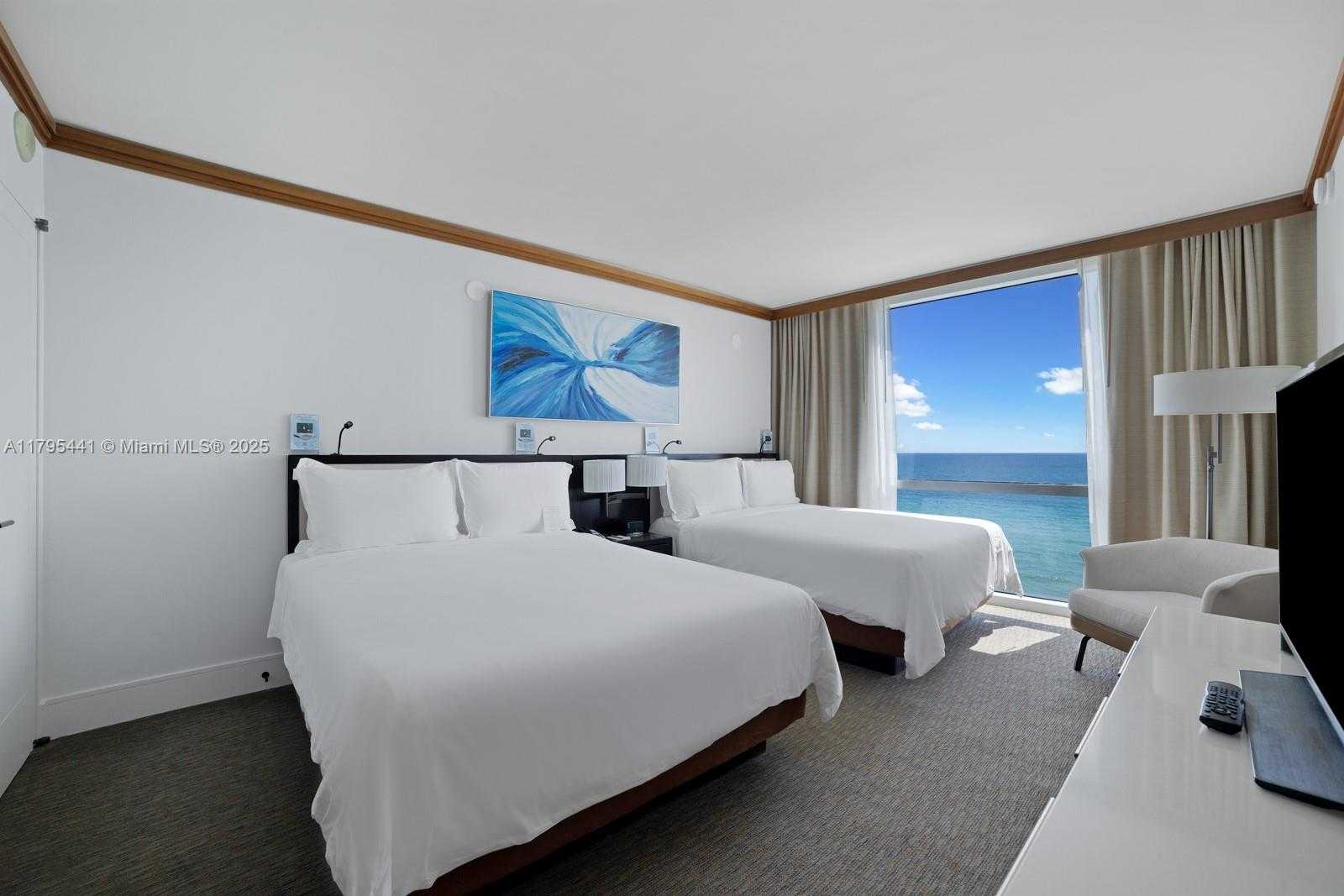 Small Image of 6801 COLLINS AVE #605, Miami Beach Number 17