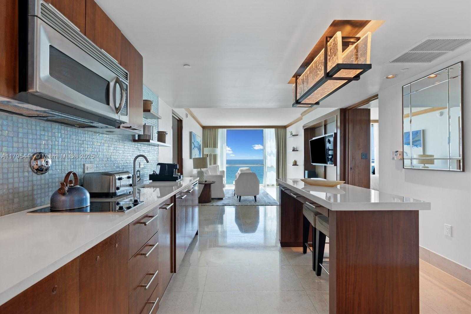 Small Image of 6801 COLLINS AVE #605, Miami Beach Number 6