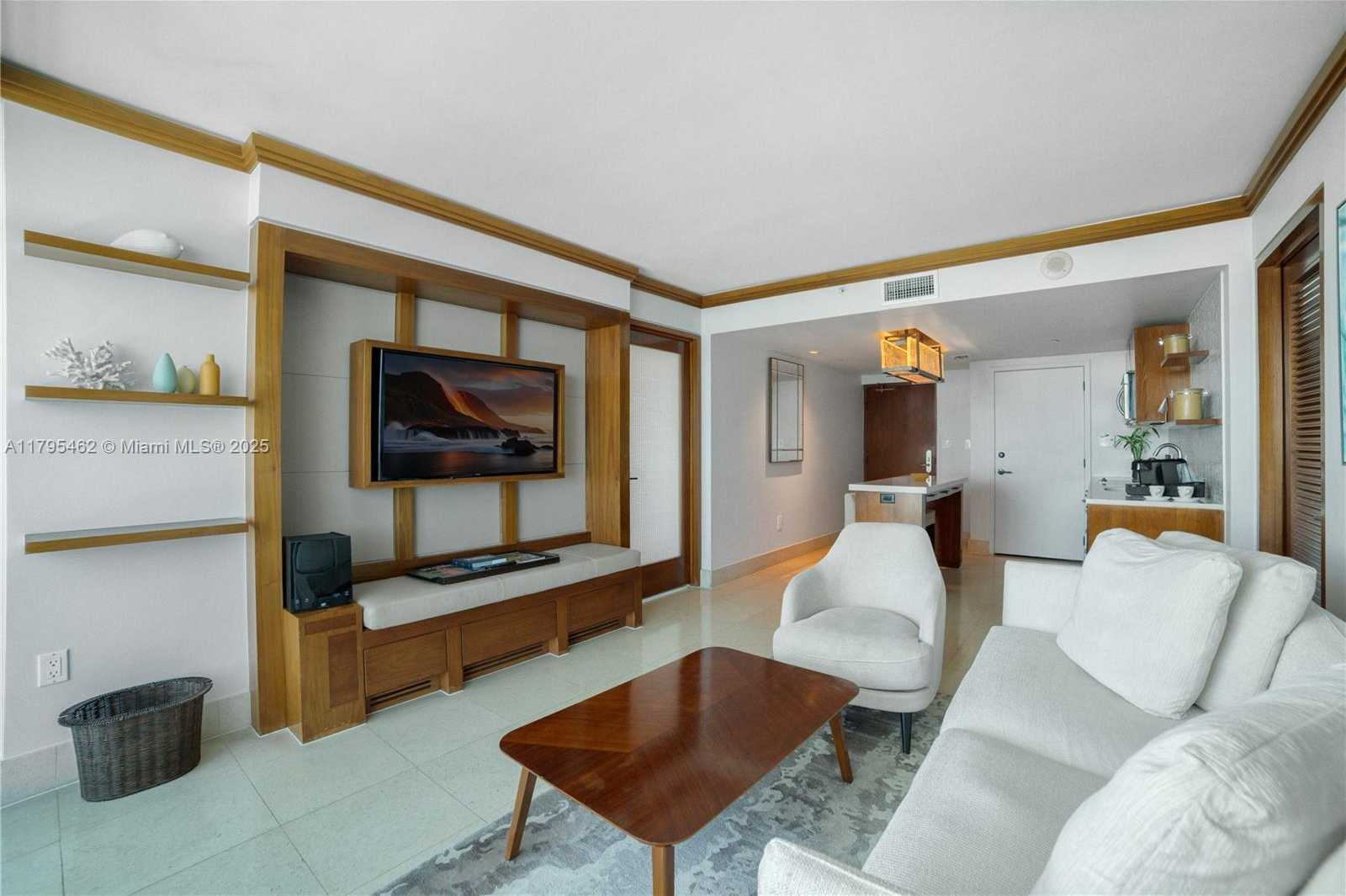 Small Image of 6801 COLLINS AVE #1014, Miami Beach Number 4