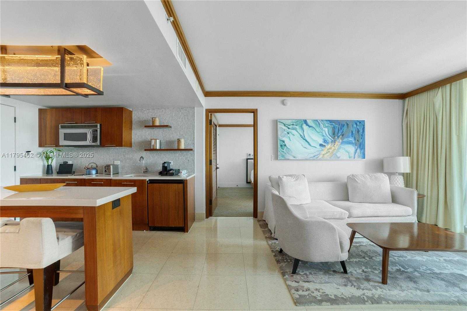 Small Image of 6801 COLLINS AVE #1014, Miami Beach Number 8