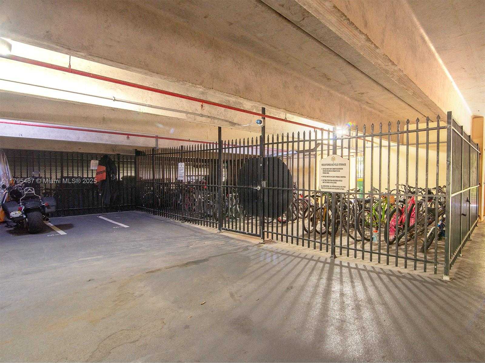 Small Image of 17125 NORTH BAY RD #3307, Sunny Isles Beach Number 36