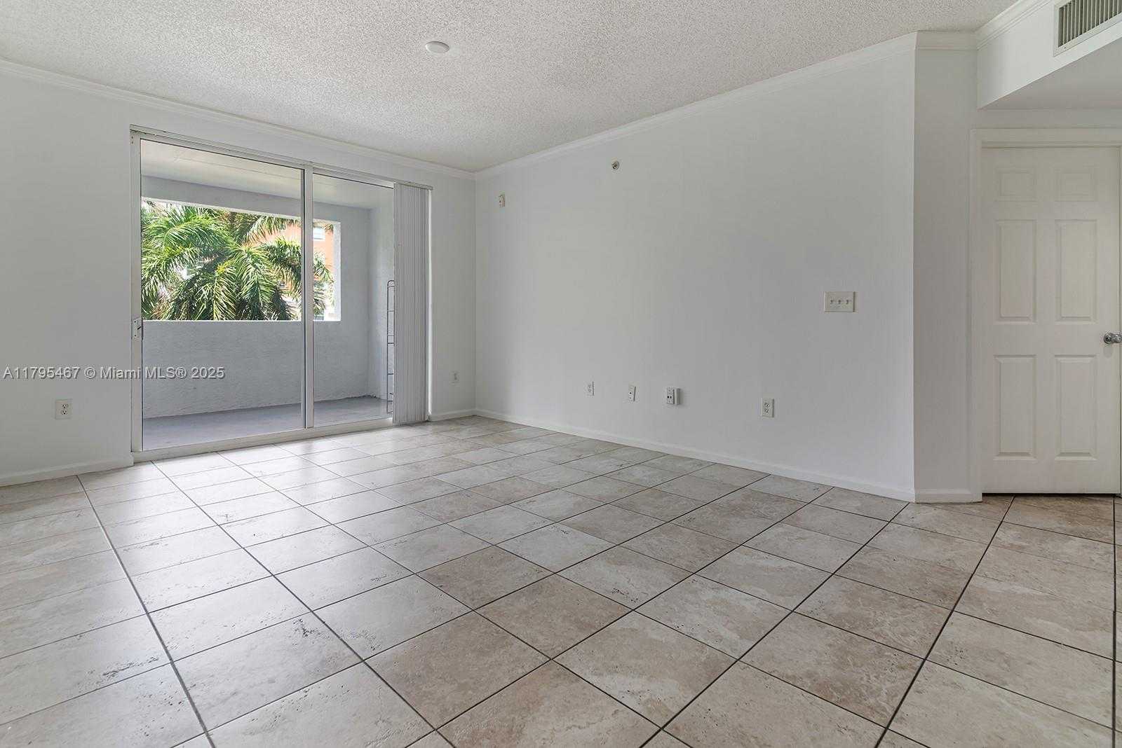 Small Image of 17125 NORTH BAY RD #3307, Sunny Isles Beach Number 8