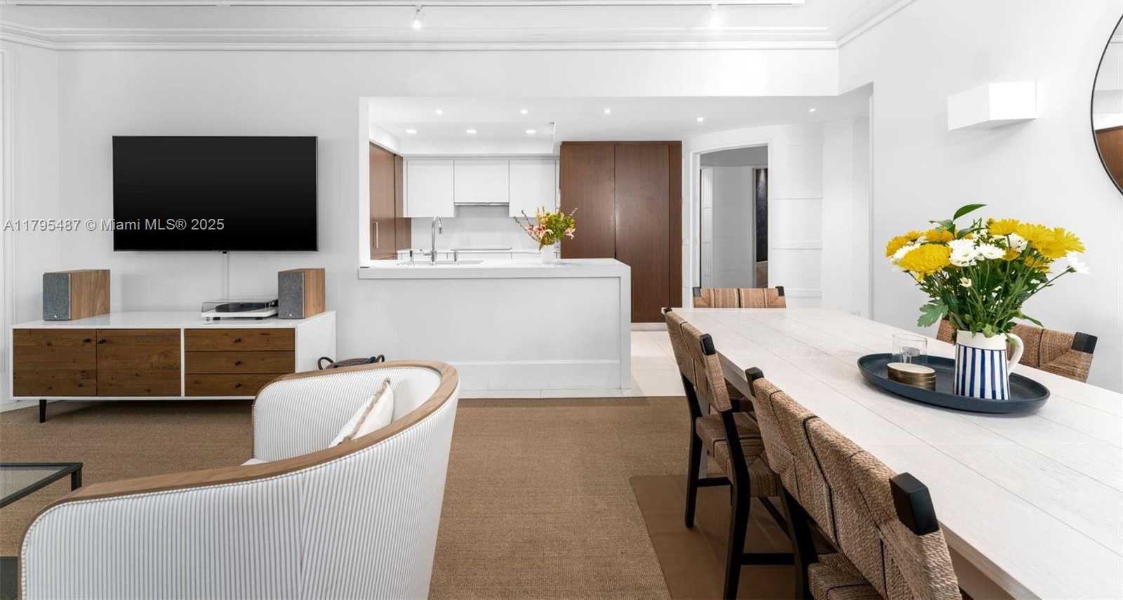 Small Image of 125 JEFFERSON AVE #113, Miami Beach Number 3