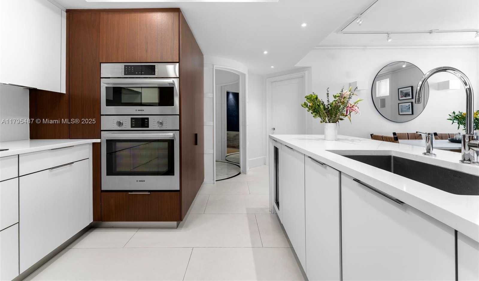 Small Image of 125 JEFFERSON AVE #113, Miami Beach Number 5
