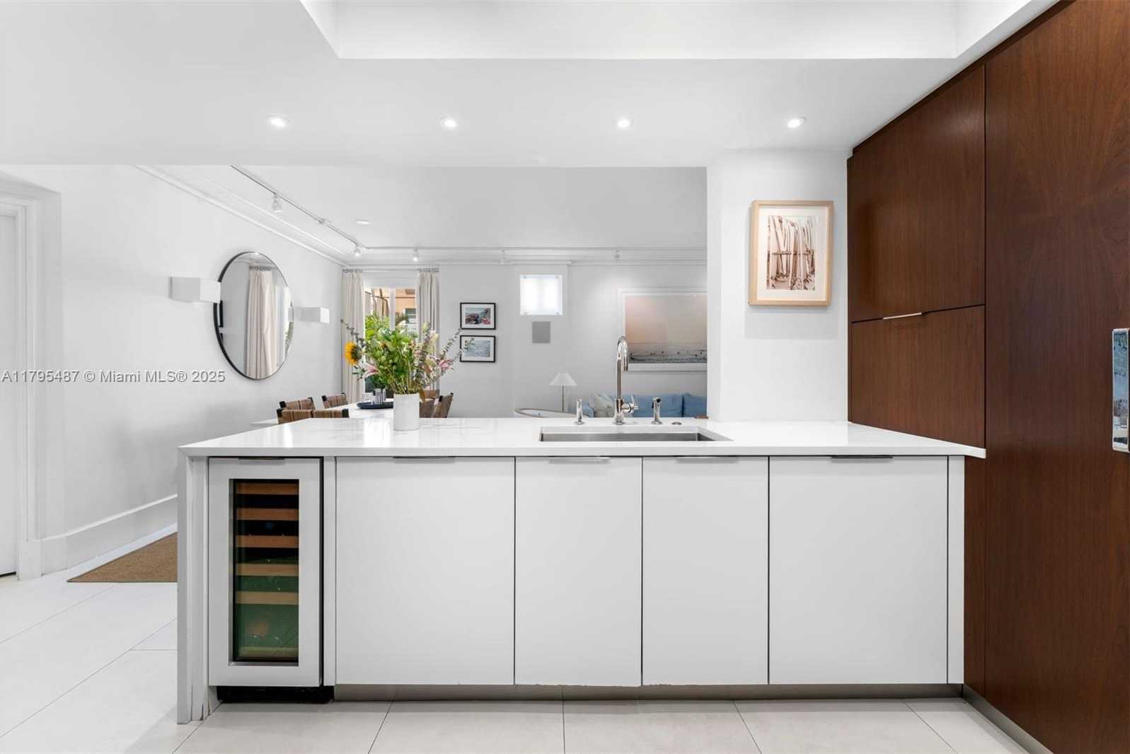 Small Image of 125 JEFFERSON AVE #113, Miami Beach Number 7