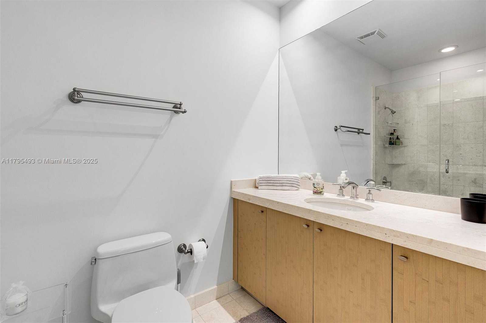 Small Image of 900 BRICKELL KEY BLVD #2104, Miami Number 21