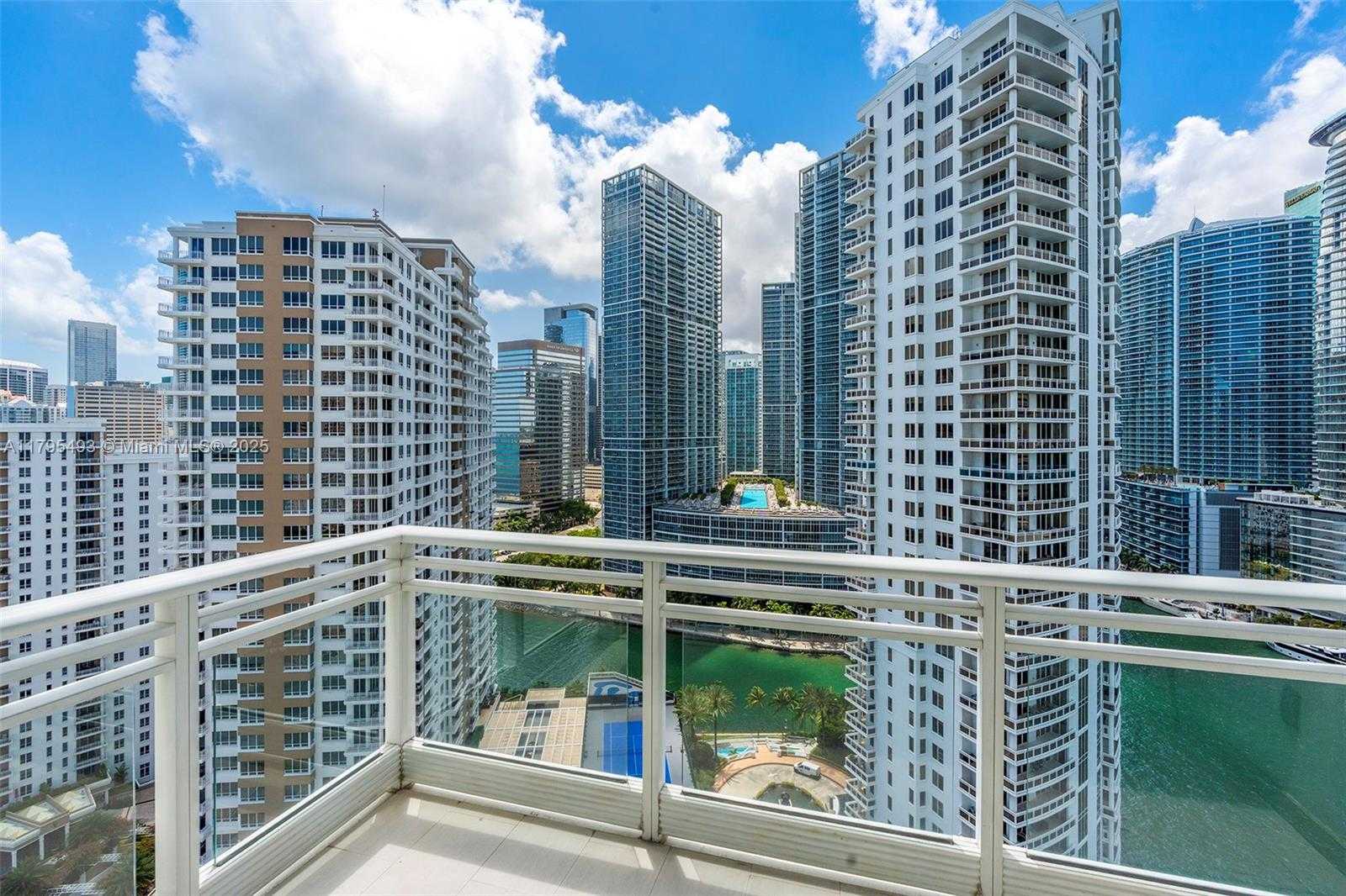 Small Image of 900 BRICKELL KEY BLVD #2104, Miami Number 4