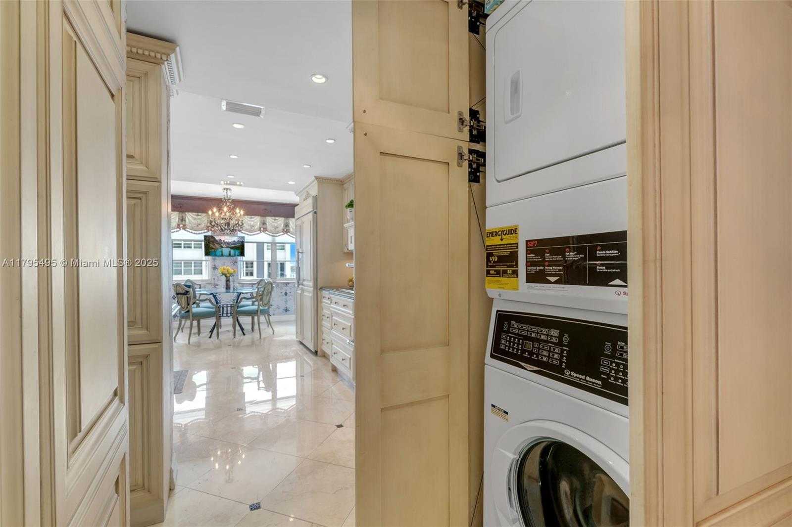 Small Image of 5660 COLLINS AVE #7E, Miami Beach Number 11