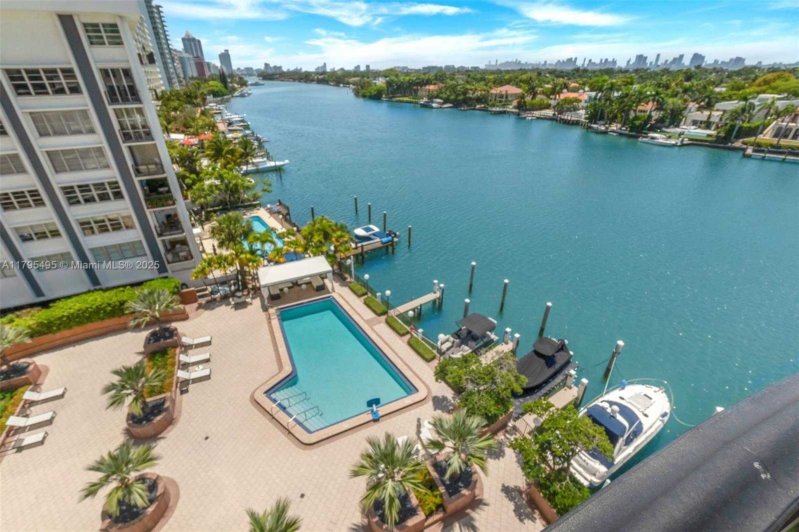 Small Image of 5660 COLLINS AVE #7E, Miami Beach Number 27