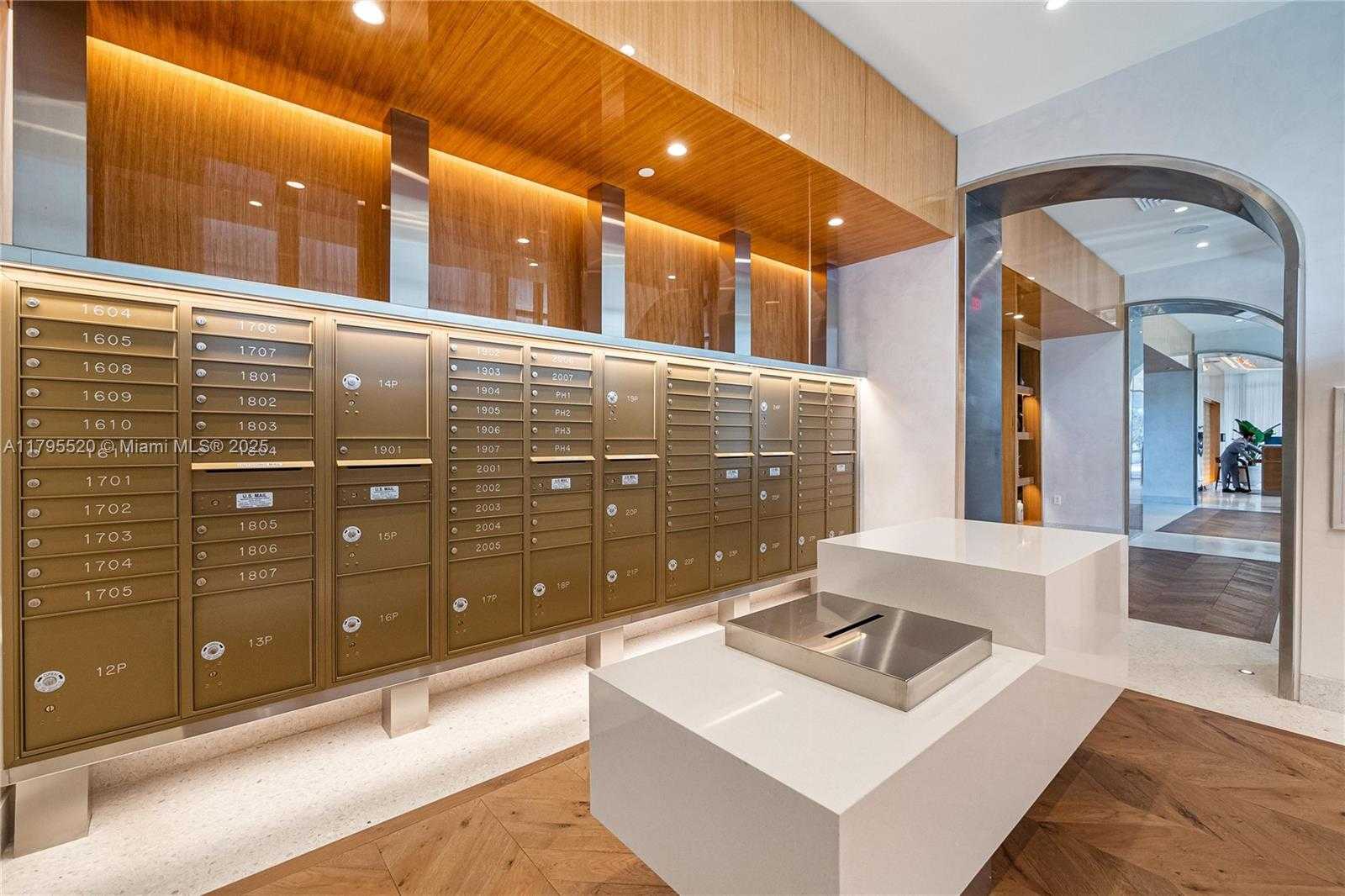 Small Image of 2678 TIGERTAIL AVE #1205, Miami Number 26