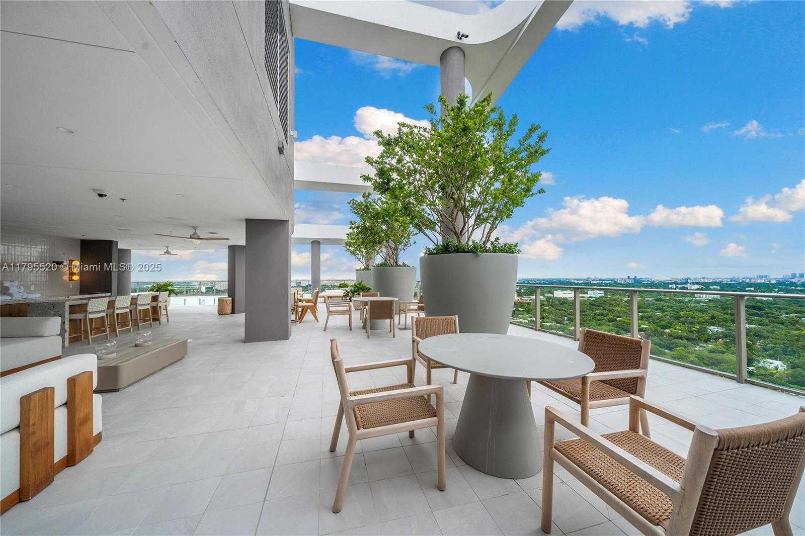 Small Image of 2678 TIGERTAIL AVE #1205, Miami Number 31