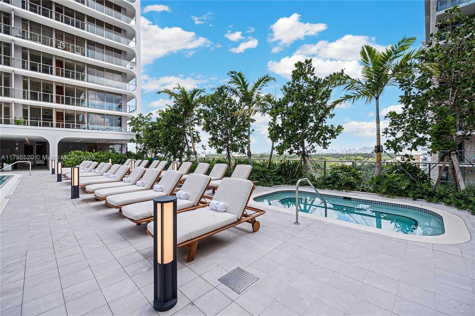 Small Image of 2678 TIGERTAIL AVE #1205, Miami Number 34