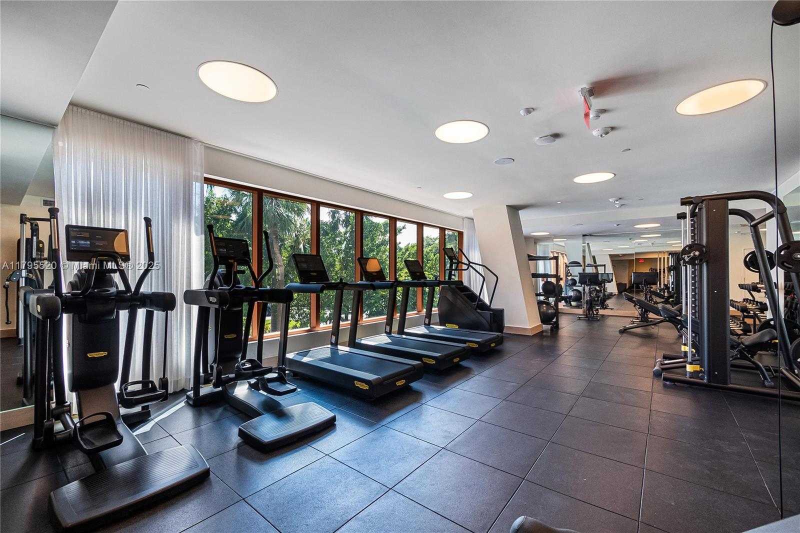 Small Image of 2678 TIGERTAIL AVE #1205, Miami Number 42