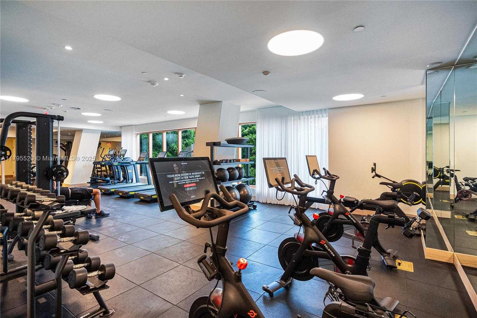 Small Image of 2678 TIGERTAIL AVE #1205, Miami Number 43