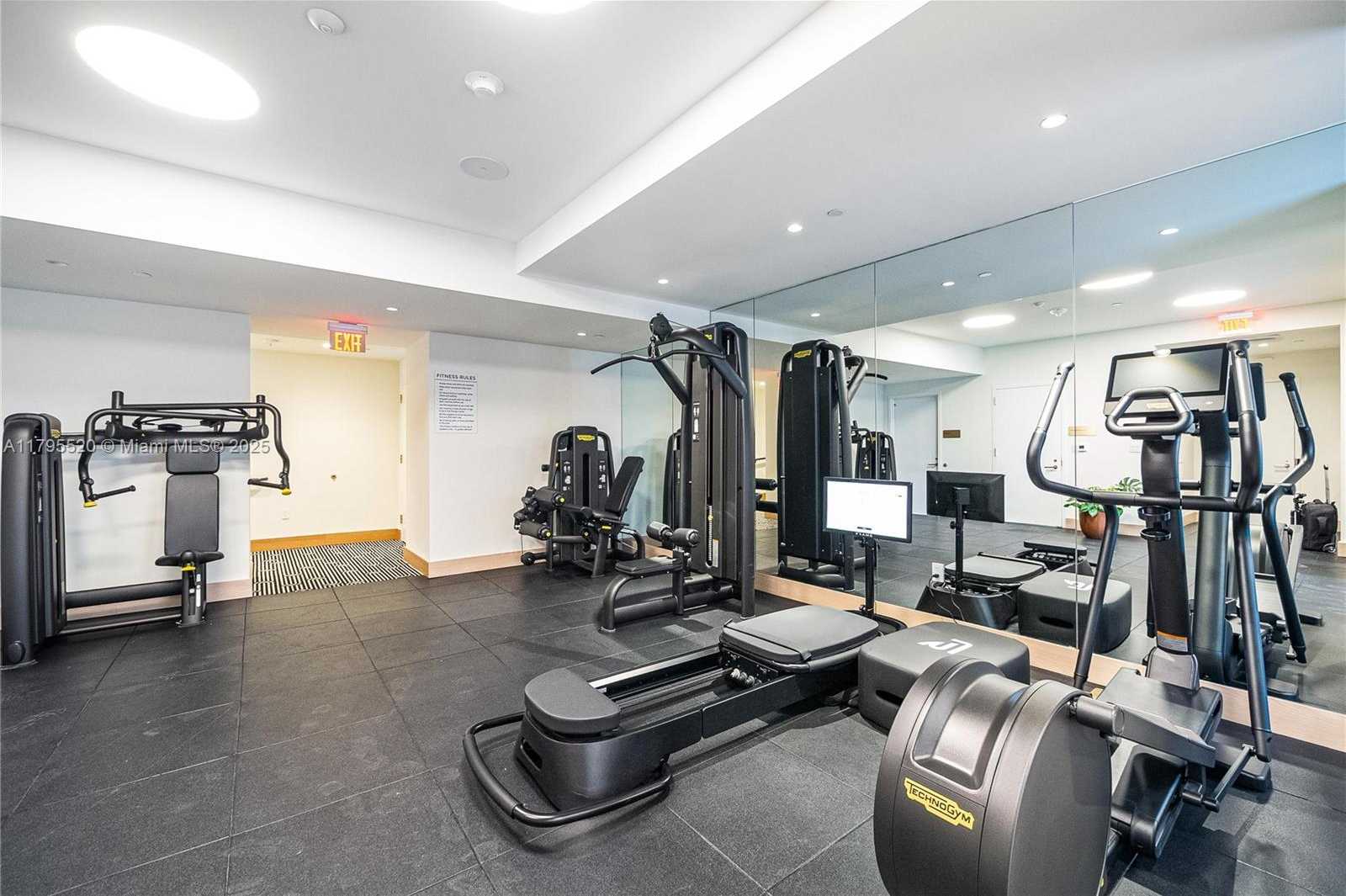 Small Image of 2678 TIGERTAIL AVE #1205, Miami Number 44