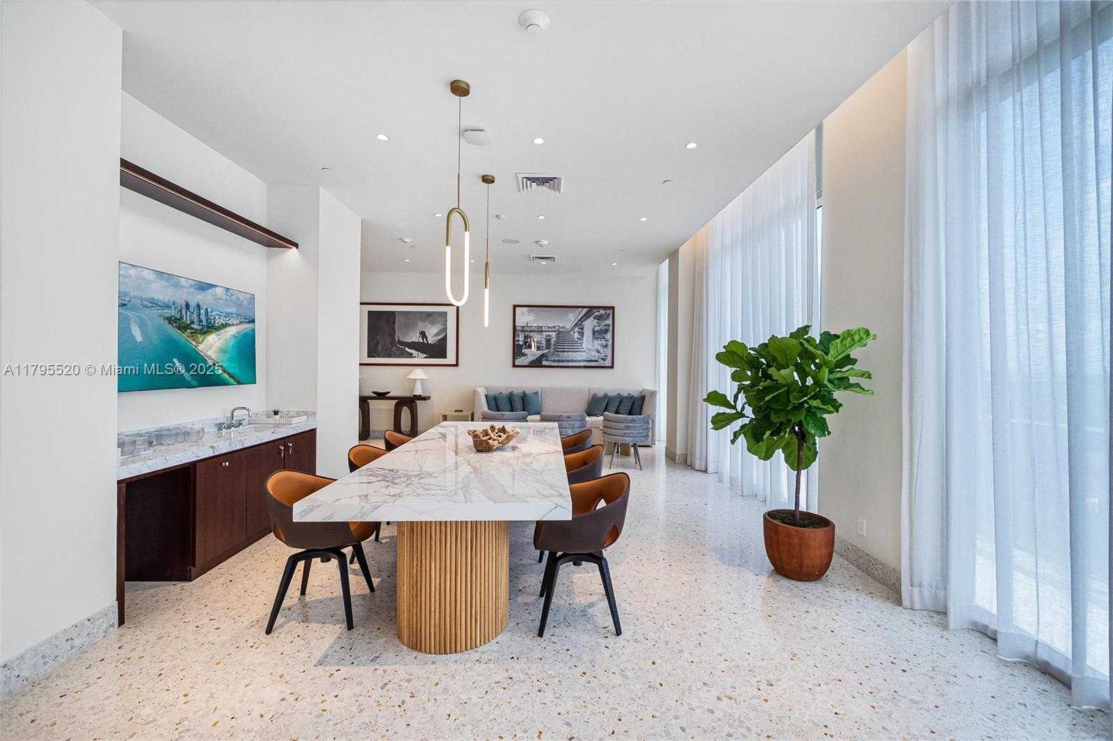Small Image of 2678 TIGERTAIL AVE #1205, Miami Number 51
