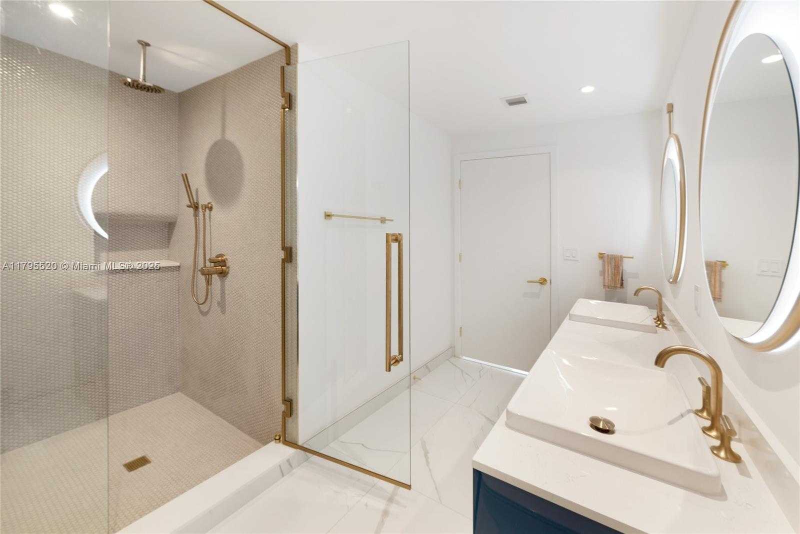 Small Image of 2678 TIGERTAIL AVE #1205, Miami Number 9