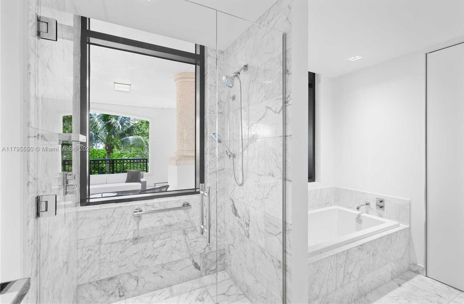 Small Image of 7025 FISHER ISLAND DR #7025, Miami Beach Number 14
