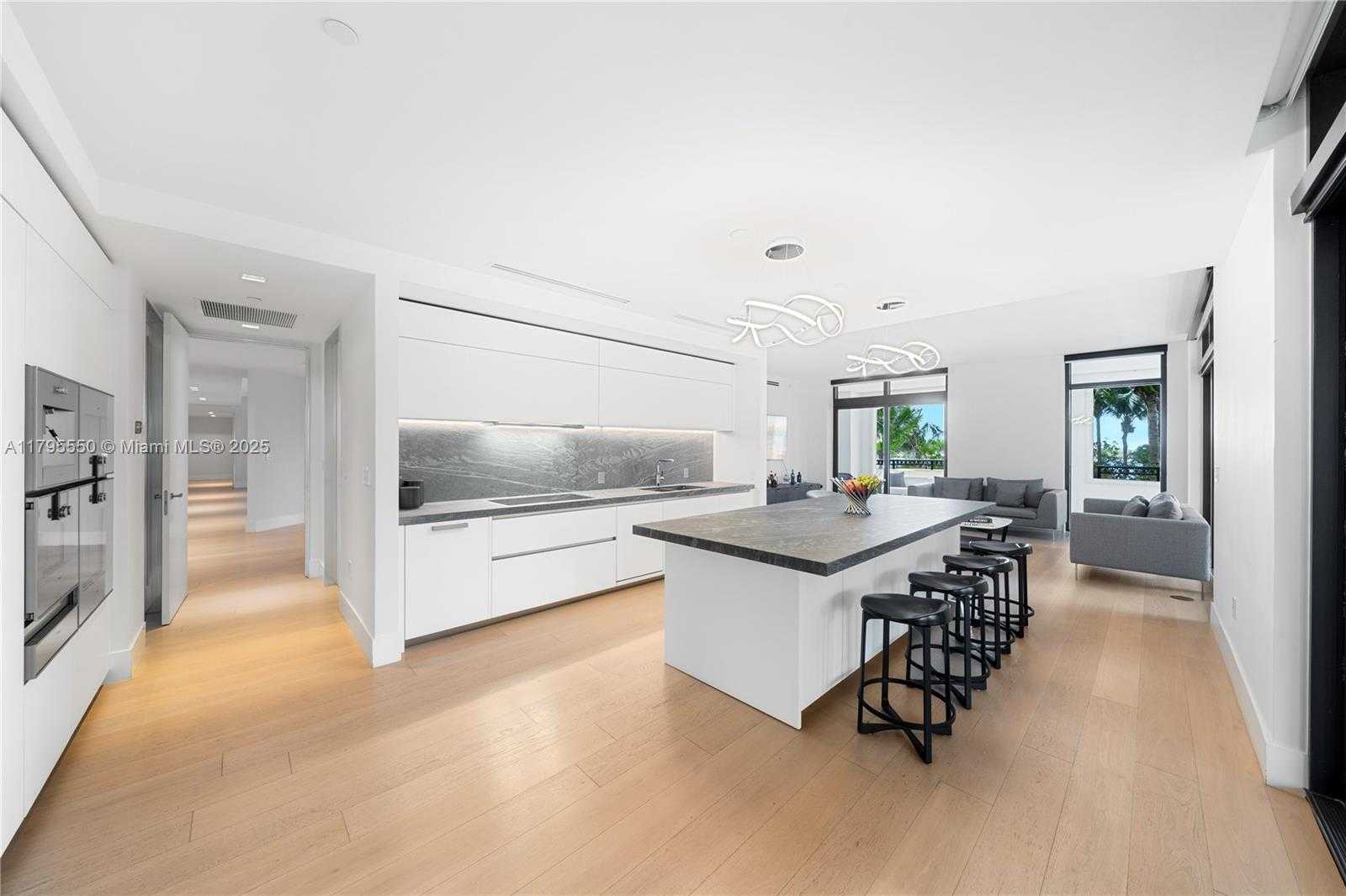 Small Image of 7025 FISHER ISLAND DR #7025, Miami Beach Number 36