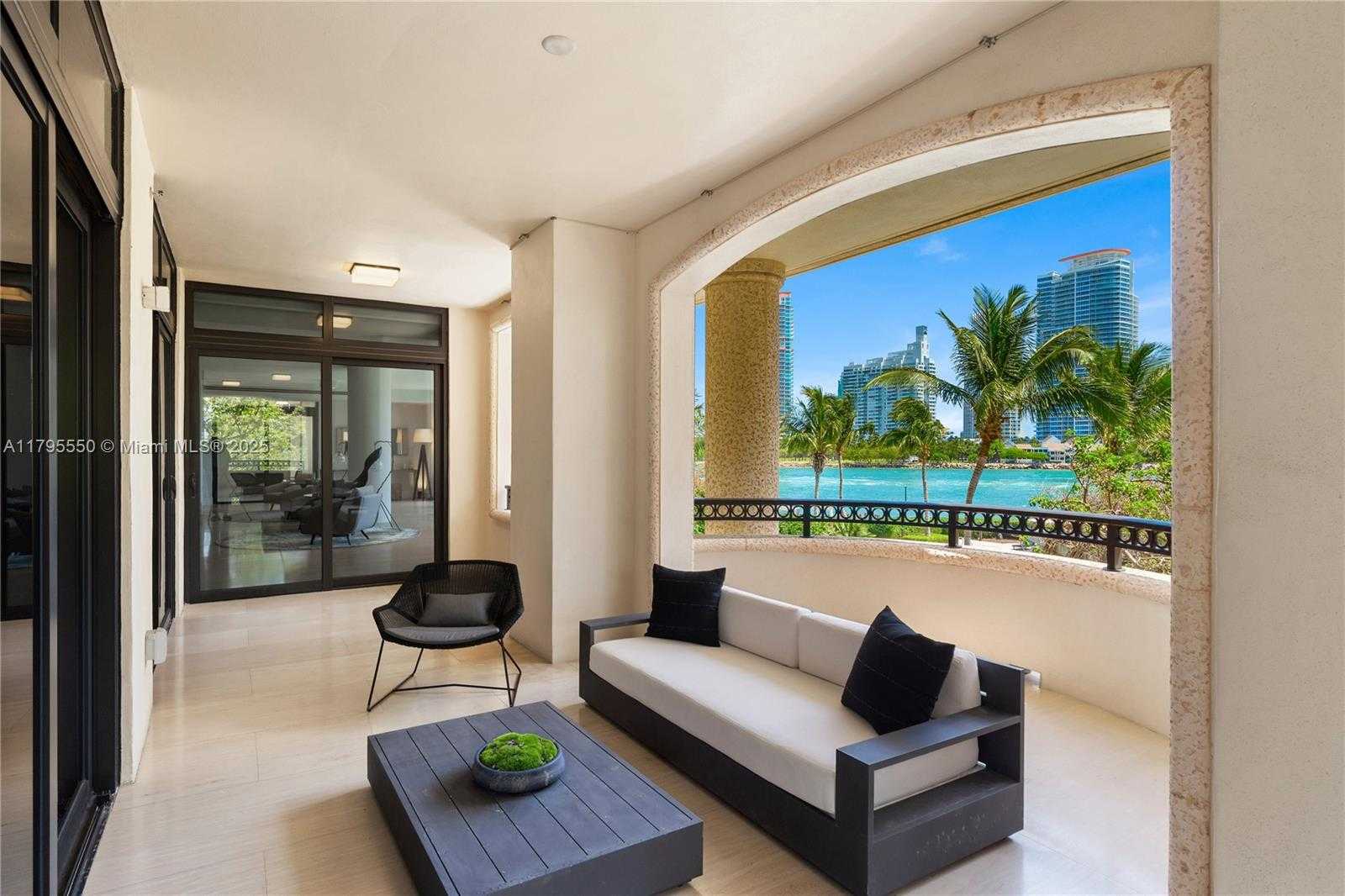 Small Image of 7025 FISHER ISLAND DR #7025, Miami Beach Number 4