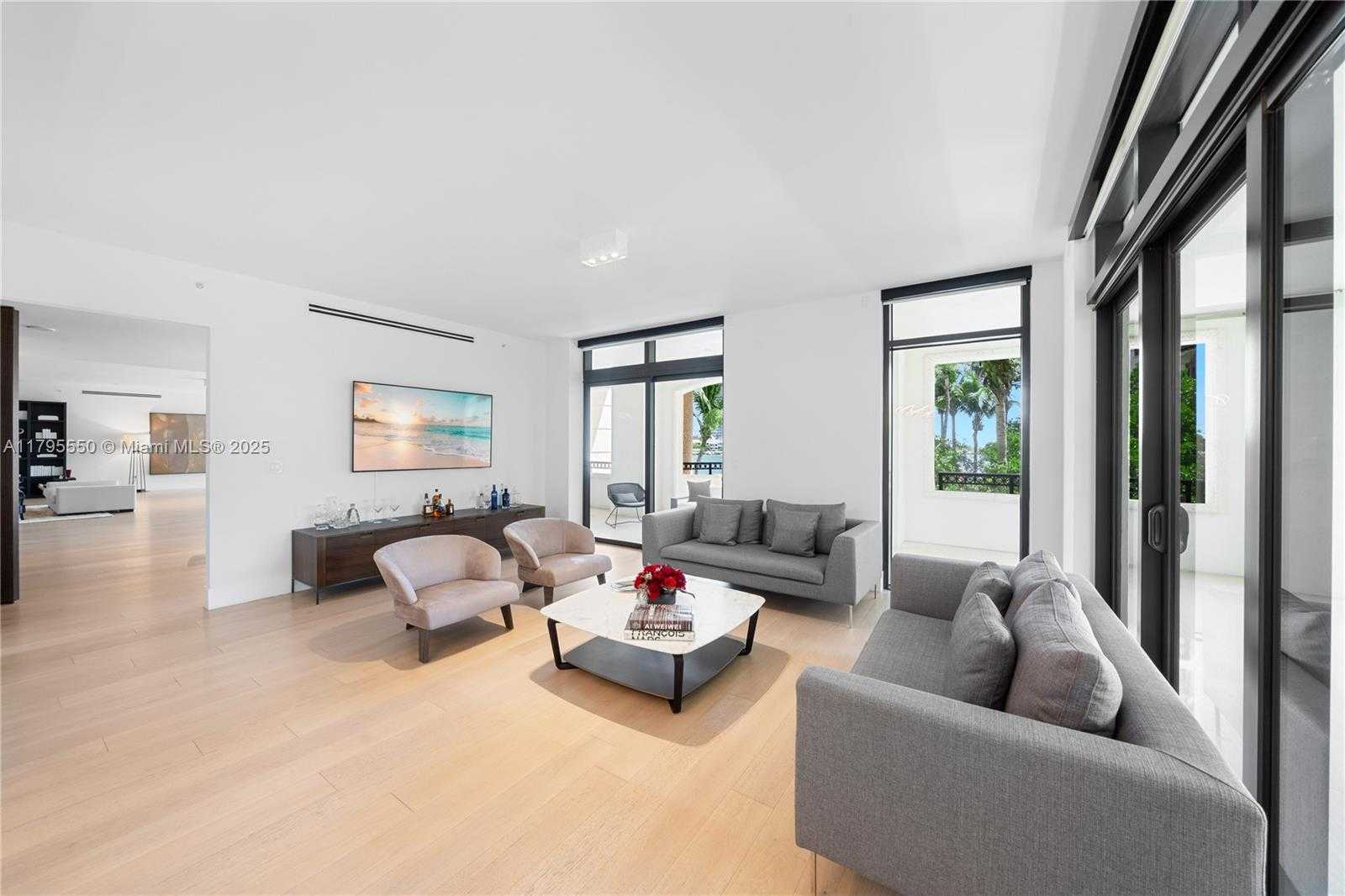 Small Image of 7025 FISHER ISLAND DR #7025, Miami Beach Number 40