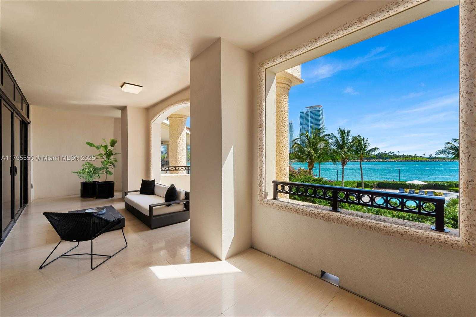 Small Image of 7025 FISHER ISLAND DR #7025, Miami Beach Number 44