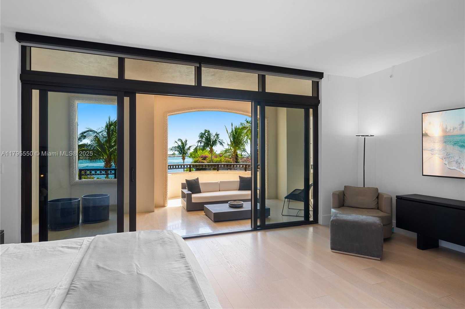 Small Image of 7025 FISHER ISLAND DR #7025, Miami Beach Number 47