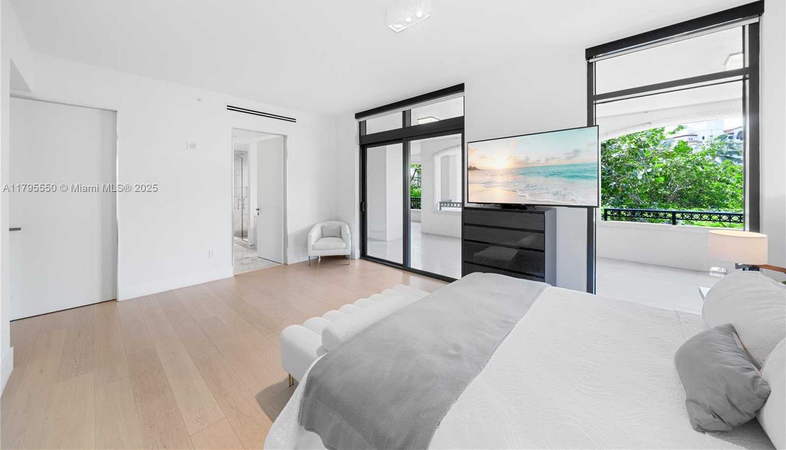 Small Image of 7025 FISHER ISLAND DR #7025, Miami Beach Number 57