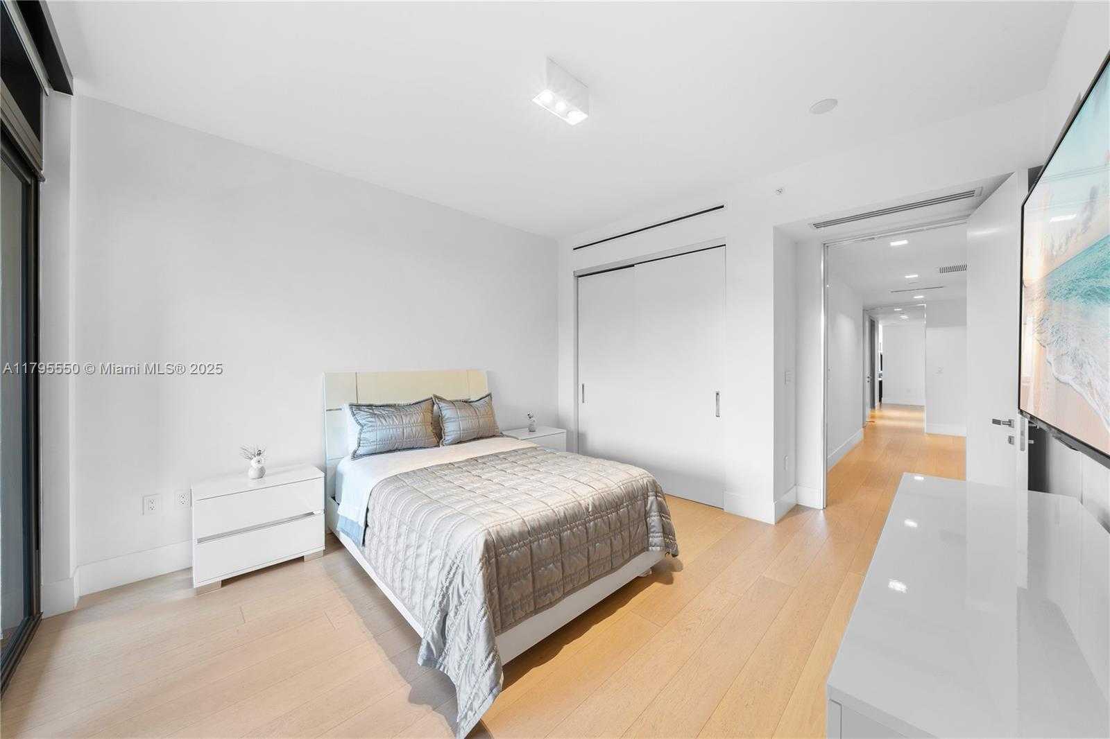Small Image of 7025 FISHER ISLAND DR #7025, Miami Beach Number 64