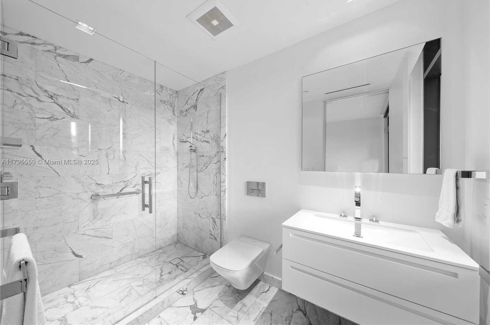 Small Image of 7025 FISHER ISLAND DR #7025, Miami Beach Number 65