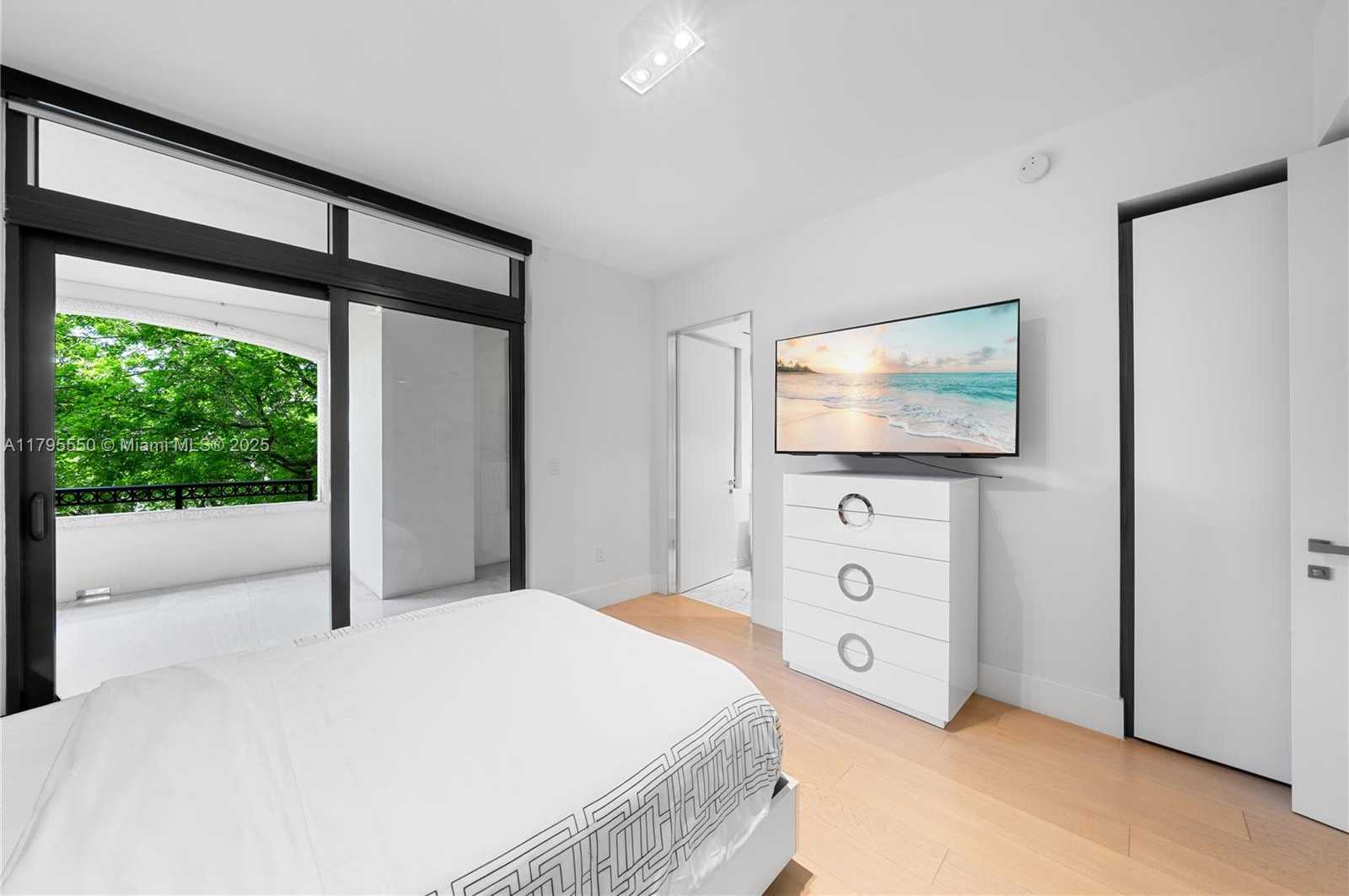 Small Image of 7025 FISHER ISLAND DR #7025, Miami Beach Number 67