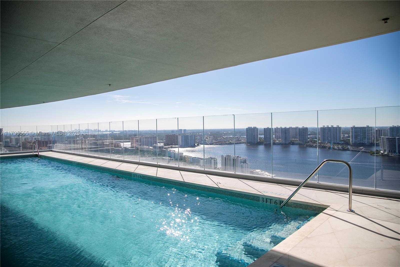 Small Image of 18501 COLLINS AVE #PH5204, Sunny Isles Beach Number 31